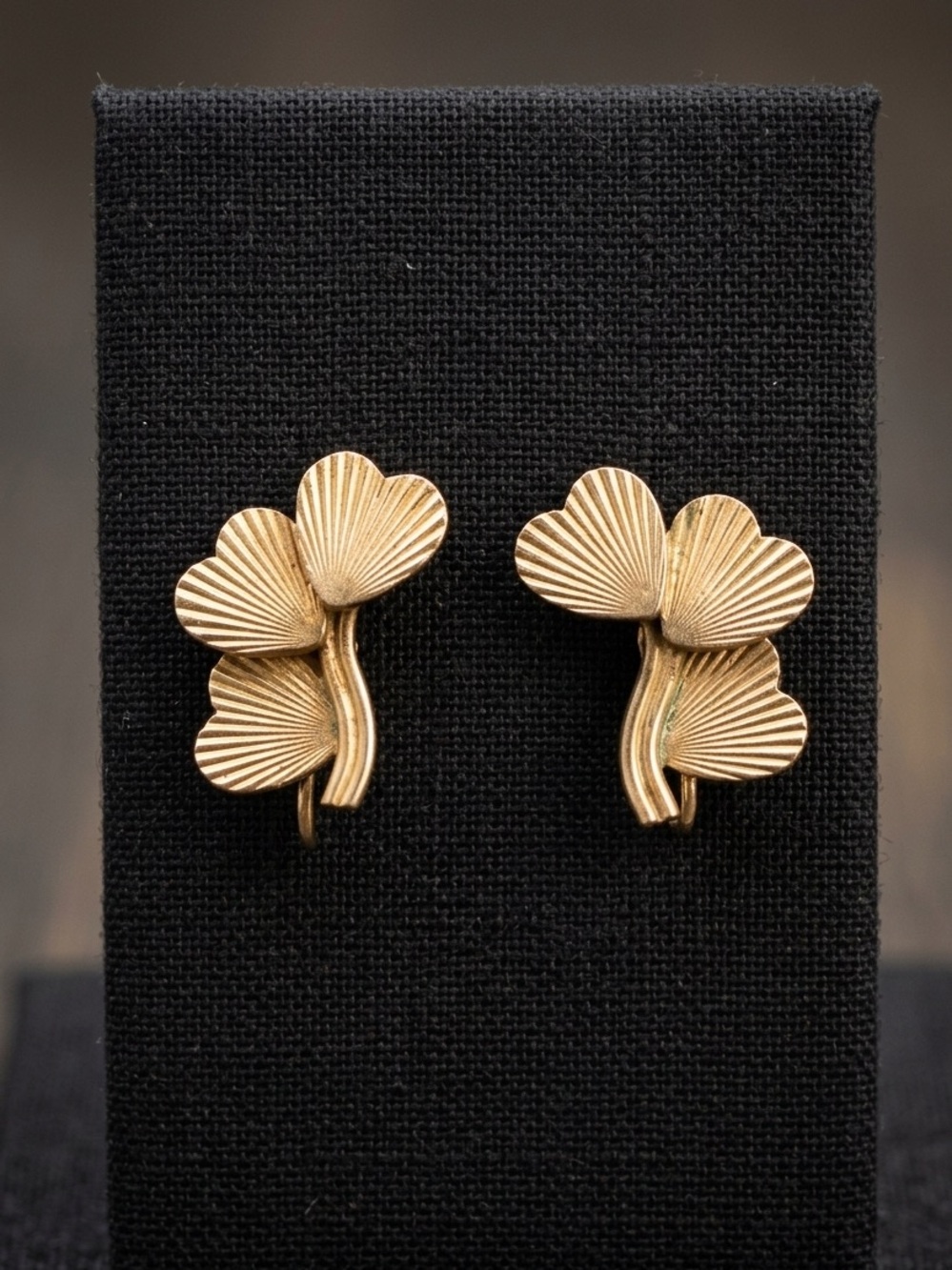 Vintage Coro textured Clip on Earrings.  Goldtone